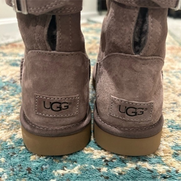 ✨NEW UGG Uggs REMORA CRYSTALS BUCKLE Suede Boots Stormy Grey Taupe 9 - Picture 10 of 10